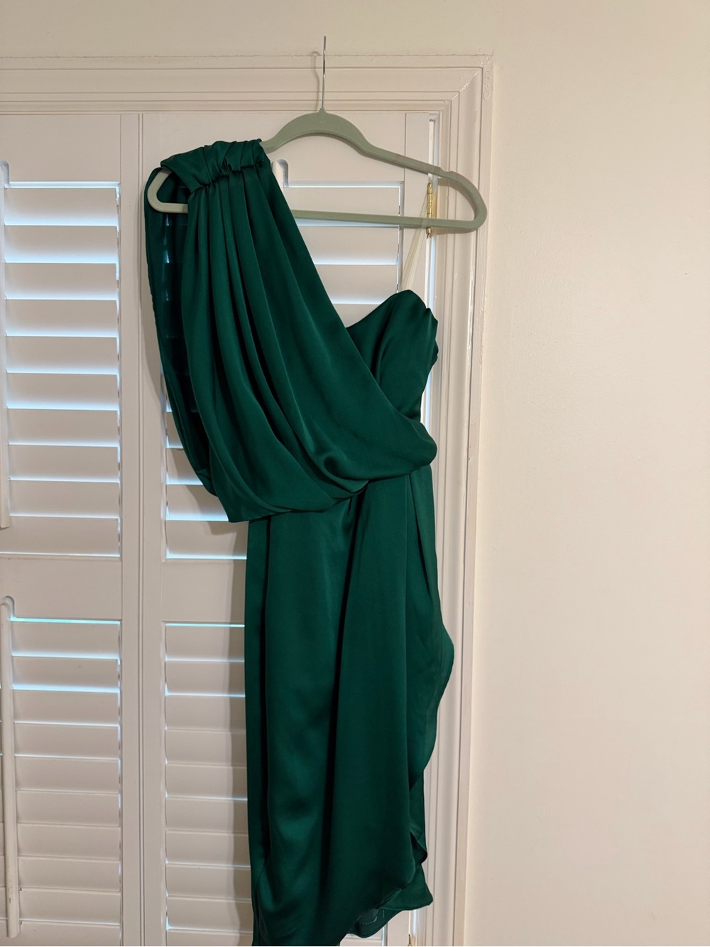 Elegant One-Shoulder Green Draped Evening Dress